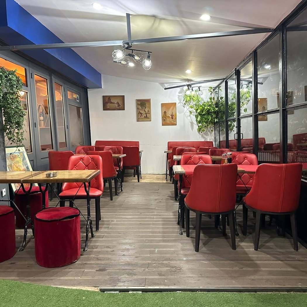 WALI - Café, Brasserie, Restaurant, Pizzeria 2